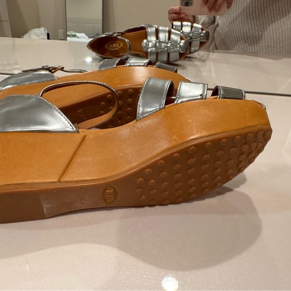 TODS Metallic Silver Women's Sandals - Picture 5 of 8